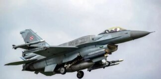 Poland closed its airspace due to objects approaching from Belarus