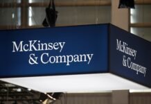 McKinsey CEO Bob Sternfels says AI is changing how the firm views the perfect job candidate