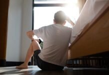 A viral app that helps people check if their friends are alive sparks discussions about loneliness in China