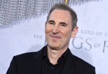 Amazon staff cope with looming layoffs by roasting Jeff Bezos’ ‘2-pizza rule’