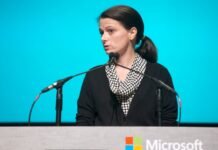 Microsoft CFO’s memo to staff calls out AI deals, coding, and chips