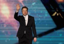 Musk blocked Starlink terminals for Russian troops after the attack on Kyiv's government quarter