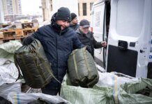 The first 10,000 "Warmth Packages" were received by residents of Kyiv and the region: what's inside