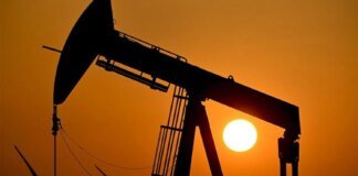 Oil prices fall amid preparations for US-Iran talks in Oman