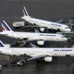 Airlines cancel flights to Paris due to snowfall and ice