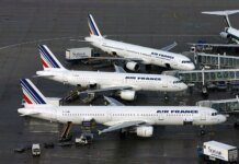 Airlines cancel flights to Paris due to snowfall and ice