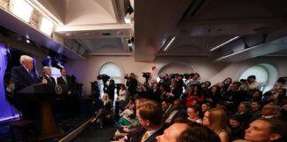 Trump announces new 10% global tariffs: how they will work