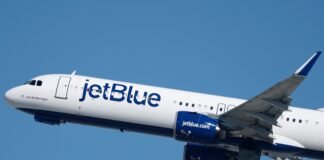 A JetBlue plane made an emergency landing at Newark after smoke was reported in the cabin