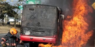 Tourists in Mexico’s Puerto Vallarta told to ‘shelter in place’ as cartel violence erupts