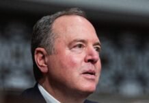 Senators Urge Top Regulator to Stay Out of Prediction Market Lawsuits