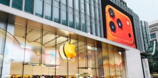 How iPhones Made a Surprising Comeback in China