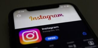 Instagram tests clickable caption links for Meta Verified users