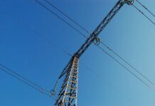 Enemy attacks cut off power to residents in six regions, an energy worker was injured, and schedules will be in effect in the evening