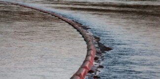 Moldova seeks EU assistance over massive fuel spill in Dniester