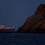 Iran may allow oil tankers to pass through the Strait of Hormuz on one condition – CNN