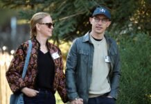 Shopify CEO Tobi Lütke let AI read his MRI, and build the software to do it