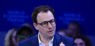 Judge temporarily blocks the Pentagon from declaring Anthropic a national security risk