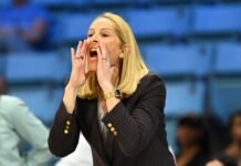 There’s a valuable leadership lesson in this viral March Madness moment