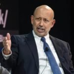 What ex-Goldman CEO Lloyd Blankfein says young workers should spend their first $5,000 in savings on