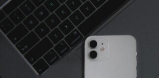 Apple releases lightweight security fix for iOS 26.1 and later