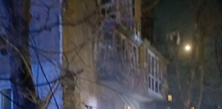 In Odesa, after an enemy attack, cars and a building balcony caught fire, there are casualties – Odesa Regional Military Administration