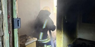In Druzhkivka, a Russian FPV drone hit a nine-story building, causing a fire – State Emergency Service