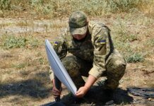 Russian troops are increasingly bypassing Starlink blocking through accounts of Ukrainian citizens – media