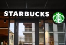 Starbucks is making big changes to how staff get paid. Read the memo.