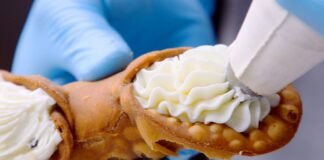 Making 300,000 cannolis a year by hand