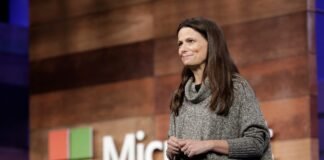Microsoft expects headcount to decrease in coming quarters