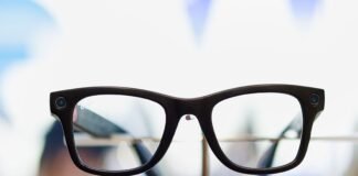 Meta Is Warned That Facial Recognition Glasses Will Arm Sexual Predators