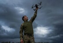 "Azov" returns to Mariupol. UAVs patrol roads 160 km deep towards the city