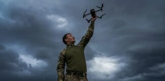 "Azov" returns to Mariupol. UAVs patrol roads 160 km deep towards the city