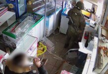 Helped Russians loot stores in Chernihiv region – SBI detains military defector