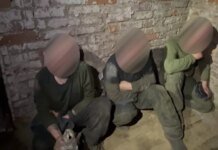 Near Vovchansk, border guards of the "Forpost" unit captured three Russian occupiers