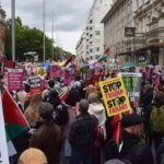 43 people detained in London during Tommy Robinson supporter marches and pro-Palestinian protests