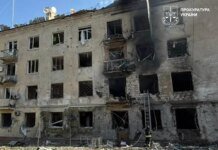 Russians drop three KABs on Kramatorsk, 6 wounded