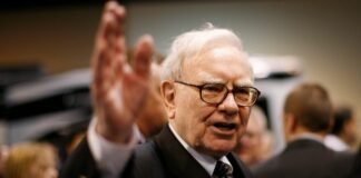 I was in the room when Warren Buffett gave a surprise interview at Berkshire’s annual conference. The mood swung from excited to gloomy, then hopeful.