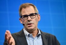 AI infrastructure executives are raking in massive stock windfalls — some are cashing them out