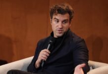 Airbnb’s CEO says AI writes 60% of the company’s code — and makes managers get their hands dirty