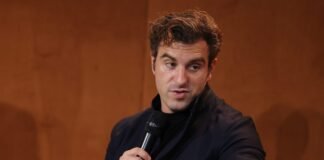 Airbnb’s CEO says AI writes 60% of the company’s code — and makes managers get their hands dirty