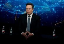 Delta won’t use Starlink. Elon Musk is not happy.